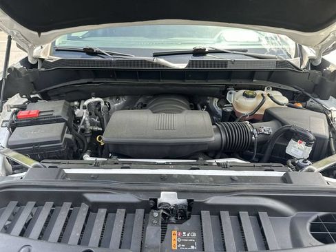 Used 2022 Chevrolet Silverado 1500 LTZ AWD/4WD image 19