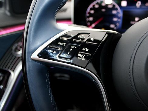 Used 2025 Mercedes-Benz S 580 4MATIC Sedan image 18