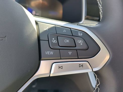 New 2026 Volkswagen Taos SE FWD image 28