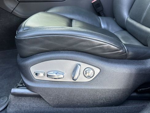 Used 2022 Porsche Macan image 3