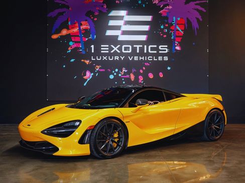 Used 2018 McLaren 720S Performance image 1