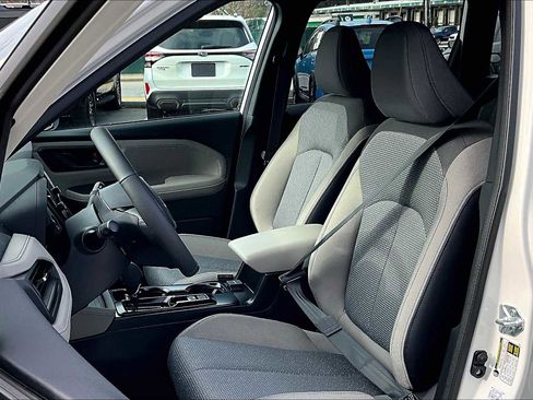 New 2026 Subaru Forester Premium image 9