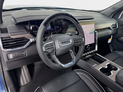 New 2026 GMC Acadia Denali w/ Super Cruise Package image 9