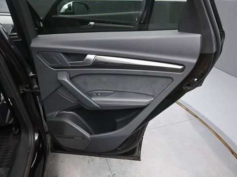 Used 2023 Audi SQ5 Premium Plus image 16
