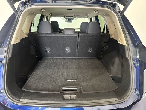 Used 2025 Nissan Rogue SV AWD/4WD image 26