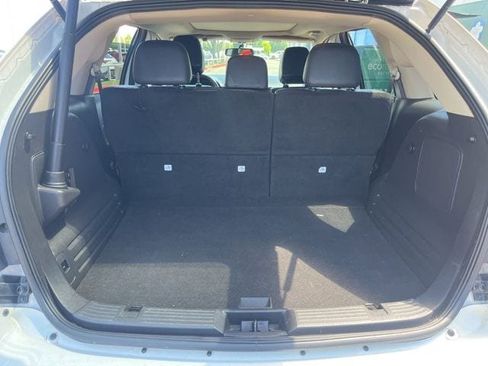 Used 2013 Ford Edge Limited w/ Driver Entry Pkg FWD image 12