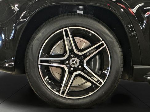 New 2026 Mercedes-Benz GLS 450 4MATIC image 27