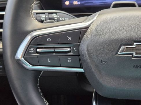 Used 2024 Chevrolet Traverse LT w/ Enhanced Driving Package FWD image 23