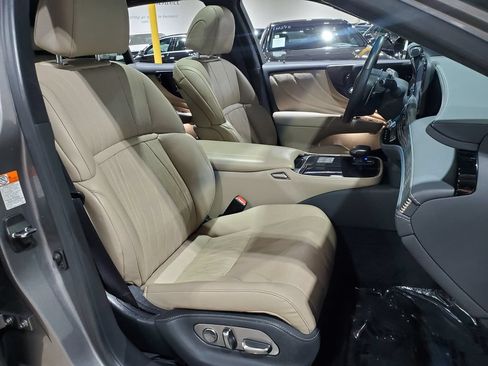 Used 2023 Lexus LS 500 w/ Interior Upgrade Package RWD image 14