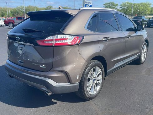 Used 2019 Ford Edge Titanium FWD image 5