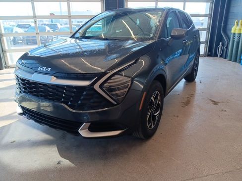 Used 2024 Kia Sportage LX image 6