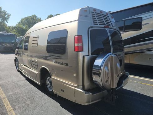 Used 2012 Chevrolet Express 3500 Extended w/ Power Package RWD image 6