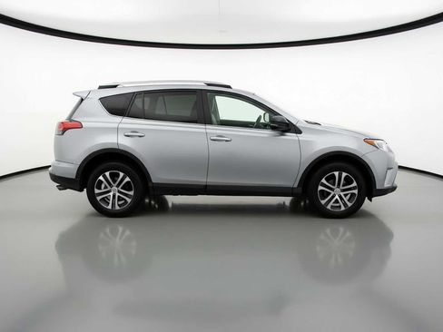 Used 2016 Toyota RAV4 LE image 5