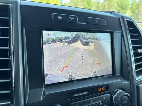 Certified 2022 Ford F250 XLT AWD/4WD image 18