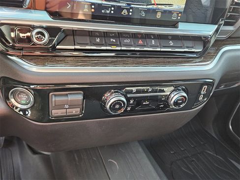 New 2026 GMC Sierra 3500 SLE image 21