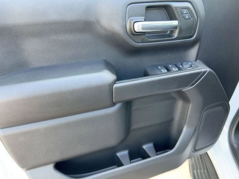 Certified 2024 Chevrolet Silverado 1500 Custom image 12