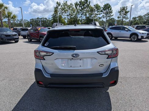 Certified 2024 Subaru Outback Premium AWD/4WD image 5