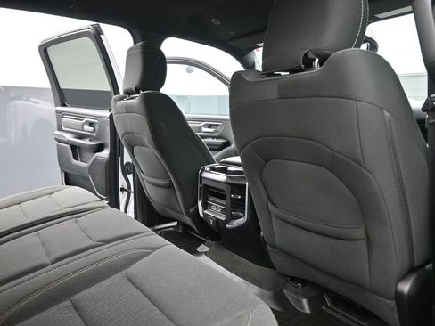Used 2021 RAM 1500 Big Horn image 24