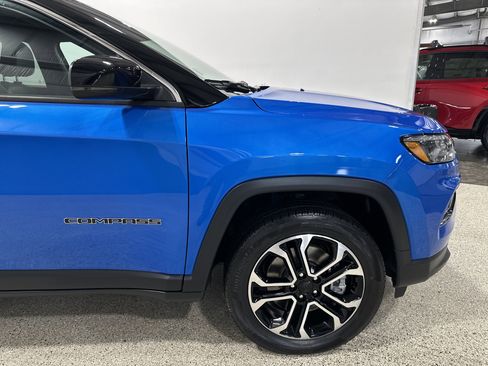Used 2024 Jeep Compass Limited AWD/4WD image 9