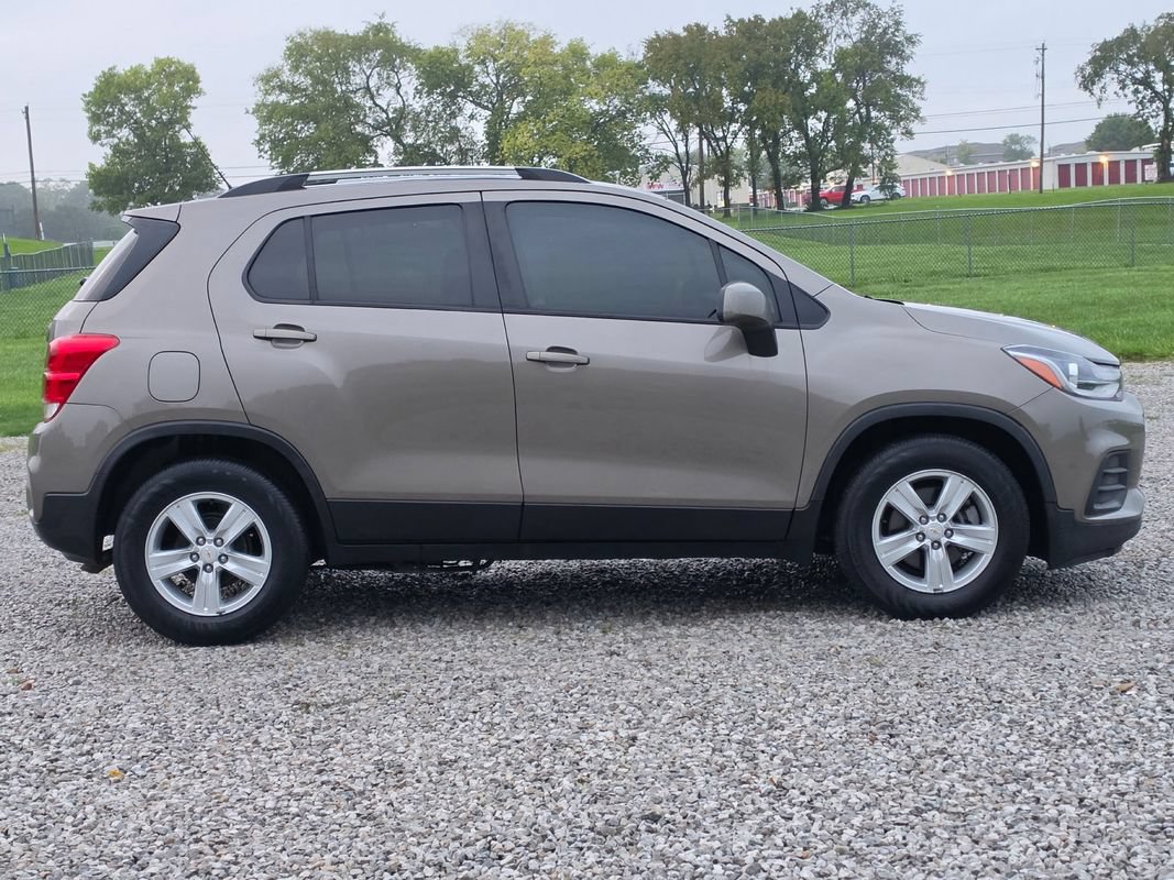 Used 2021 Chevrolet Trax LT FWD image 4