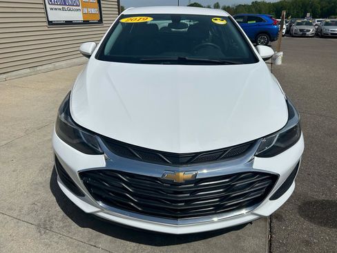 Used 2019 Chevrolet Cruze LT FWD image 2