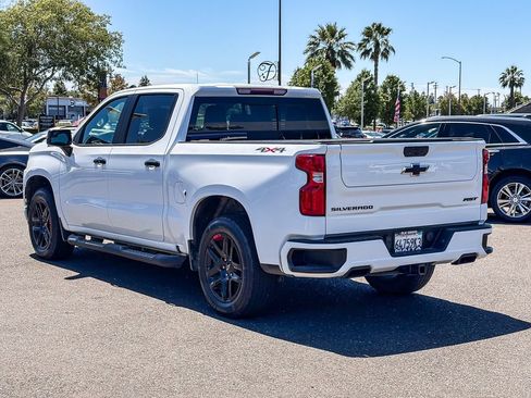 Used 2022 Chevrolet Silverado 1500 RST w/ Redline Edition AWD/4WD image 2