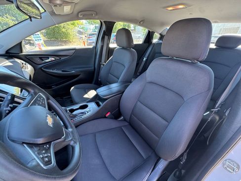 Used 2023 Chevrolet Malibu LT image 37