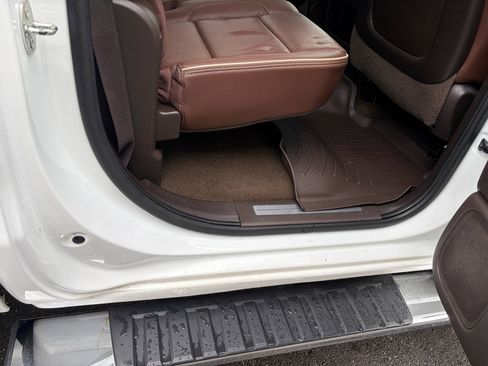 Used 2015 Chevrolet Silverado 2500 High Country image 44