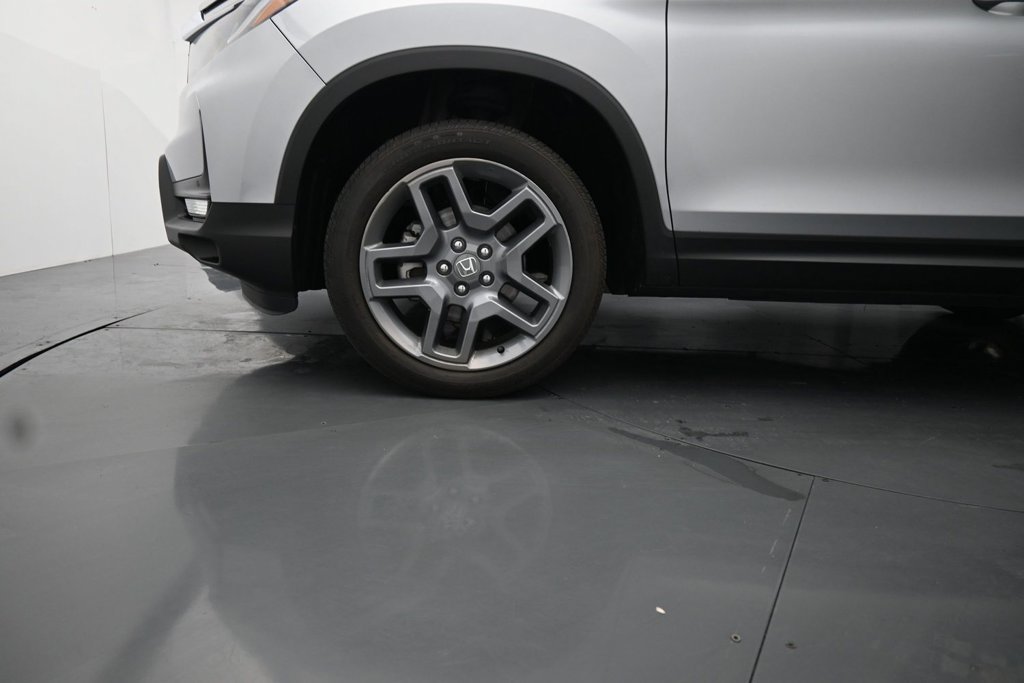 Used 2023 Honda Passport EX-L image 15