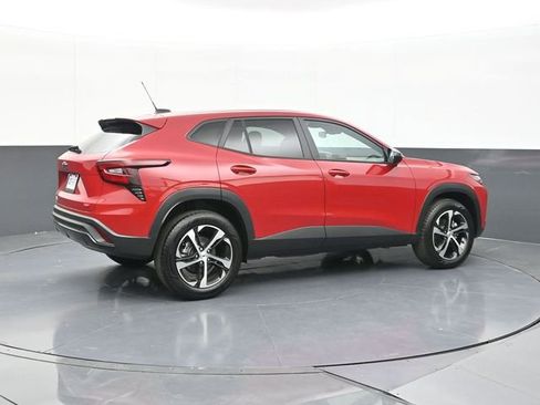 New 2026 Chevrolet Trax RS w/ Driver Confidence Package FWD image 11