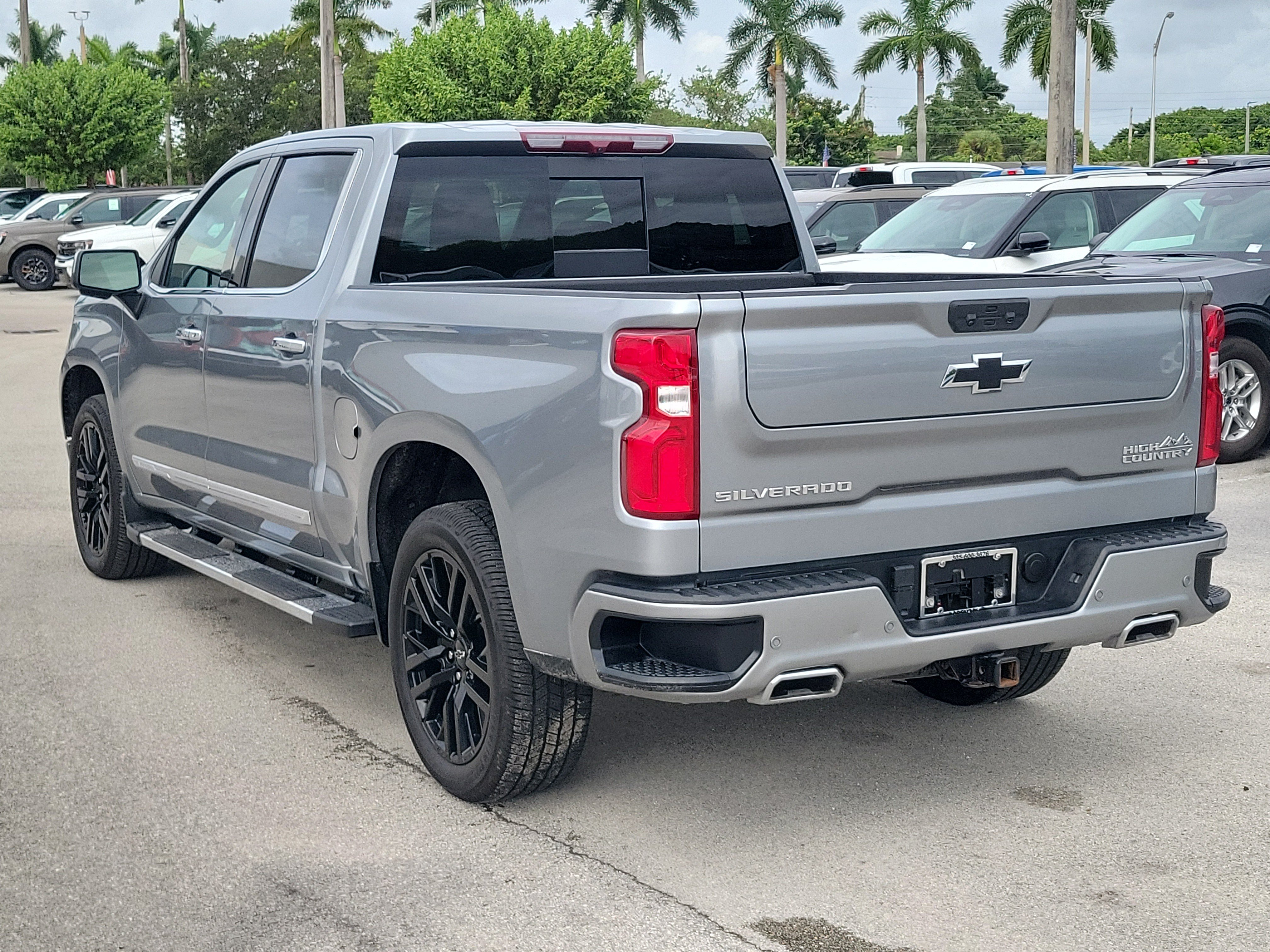 Used 2024 Chevrolet Silverado 1500 High Country AWD/4WD image 7