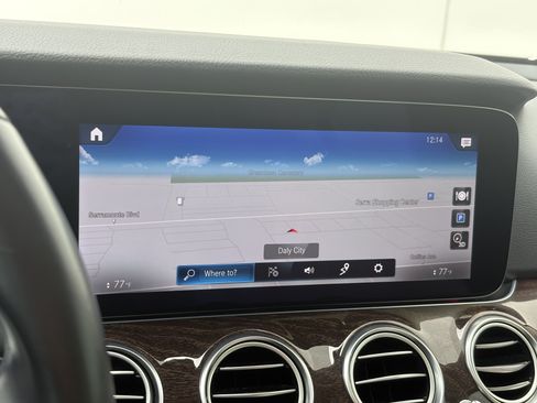 Used 2021 Mercedes-Benz E 350 Sedan image 23