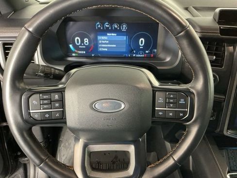 Used 2024 Ford Expedition Max Platinum image 18