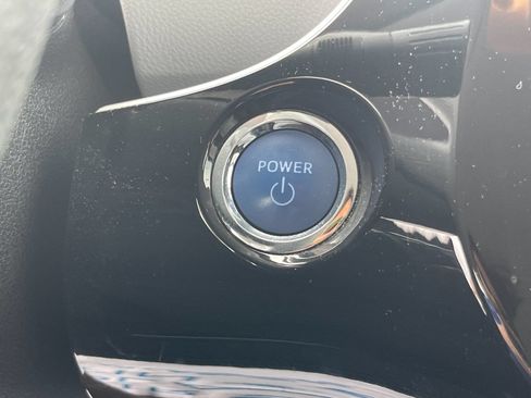 Used 2021 Toyota Prius LE FWD image 24