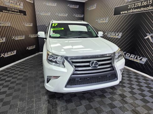 Used 2017 Lexus GX 460 image 5