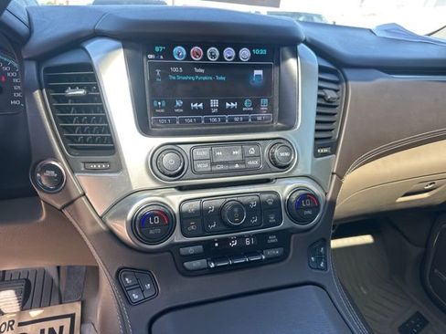 Used 2020 Chevrolet Tahoe Premier w/ 6.2L Performance Package AWD/4WD image 17