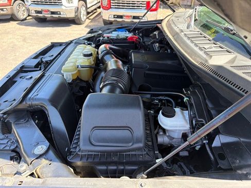 Used 2019 Ford F150 XLT w/ Equipment Group 302A Luxury AWD/4WD image 35