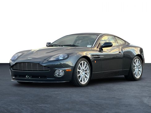 Used 2006 Aston Martin Vanquish S image 24
