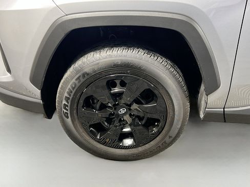 Used 2025 Toyota RAV4 LE image 13