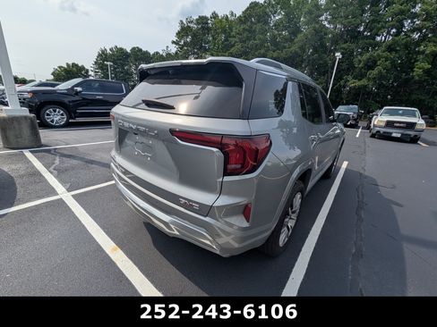Used 2026 GMC Terrain Denali AWD/4WD image 7