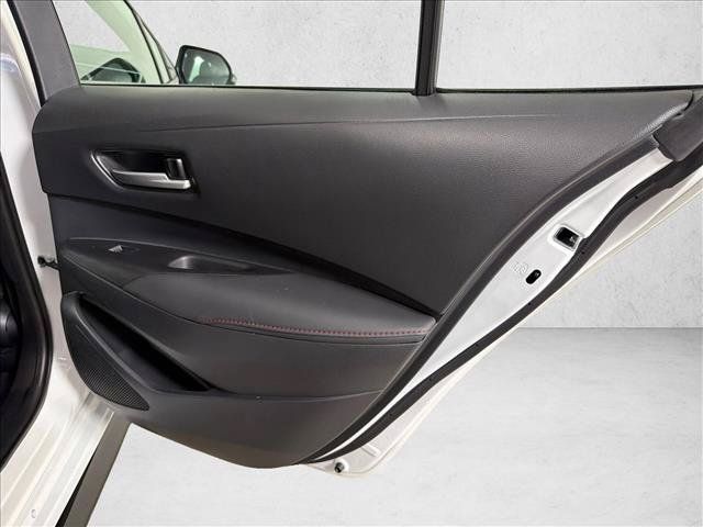 Used 2025 Toyota Corolla SE FWD image 16