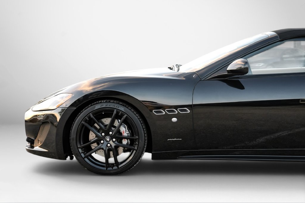 Used 2016 Maserati GranTurismo Sport RWD image 11