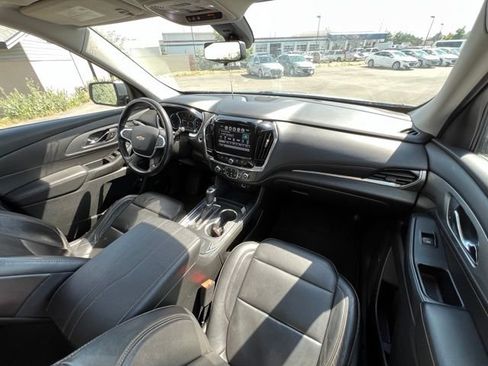 Used 2018 Chevrolet Traverse LT AWD/4WD image 19