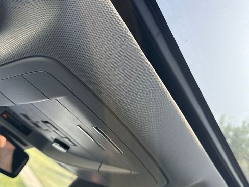 Used 2019 Chevrolet Tahoe Premier RWD image 12