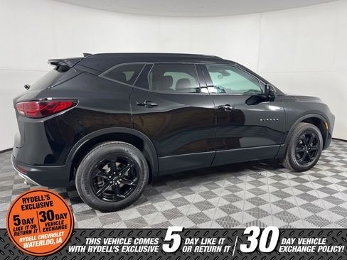 Used 2023 Chevrolet Blazer LT w/ Midnight/Sport Edition image 4
