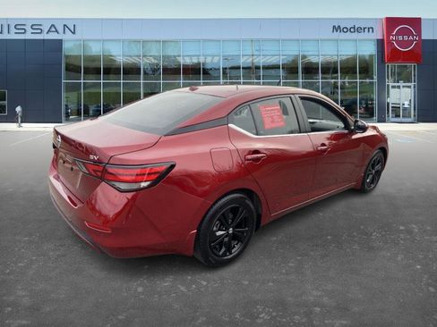 Certified 2022 Nissan Sentra SV w/ Trunk Package image 5