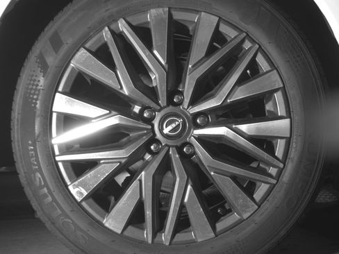 Used 2025 Nissan Altima 2.5 SV FWD image 15