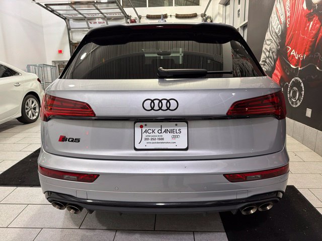 Used 2023 Audi SQ5 Premium Plus w/ Premium Plus Package AWD/4WD image 3