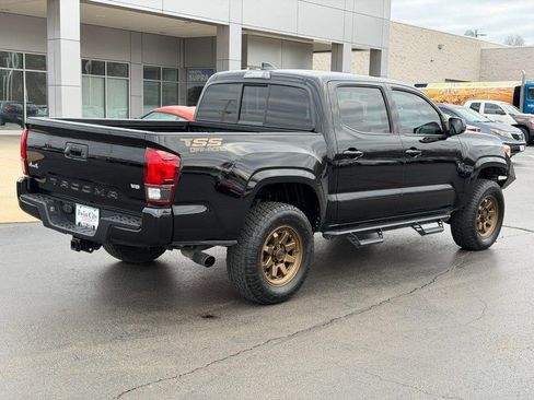 Used 2023 Toyota Tacoma SR image 3