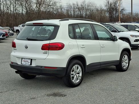 Used 2016 Volkswagen Tiguan S image 6